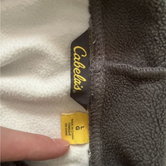 🔥CABELAS🔥HOODIE 🔥 - Picture 4 of 4